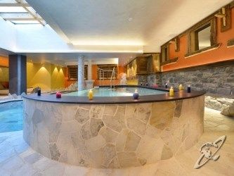 Hotel Bucaneve